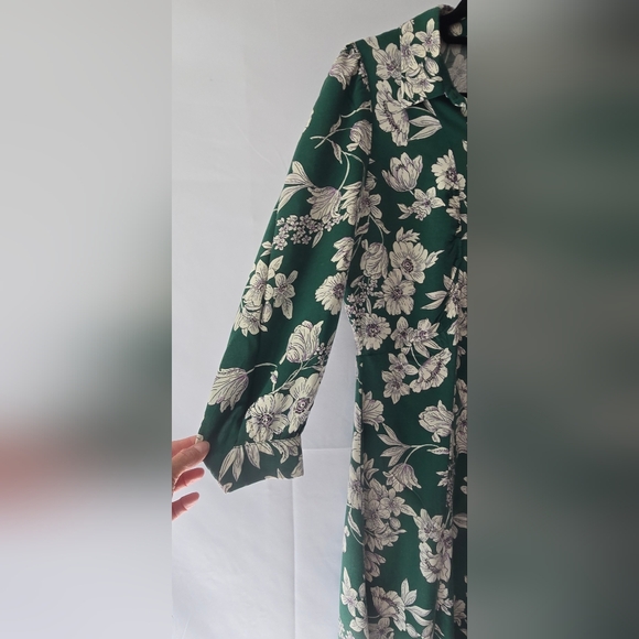 Zara Blogger Favorite Hem Floral Maxi Button Up Dress Size Medium - Picture 7 of 11